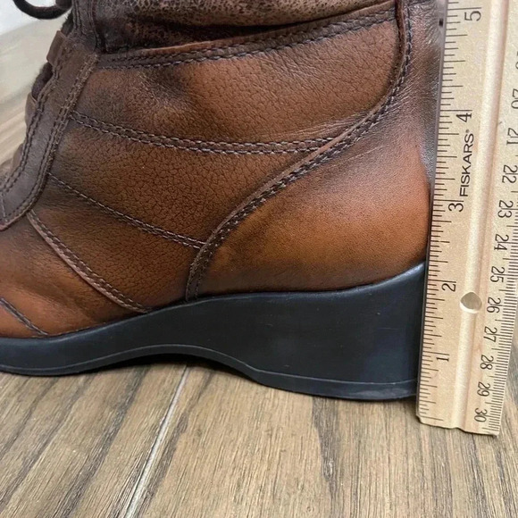 Naturalizer Brown Leather Lace Up Faux Fur Trim Wedge Heel Boots Women’s size 8W - Picture 13 of 16